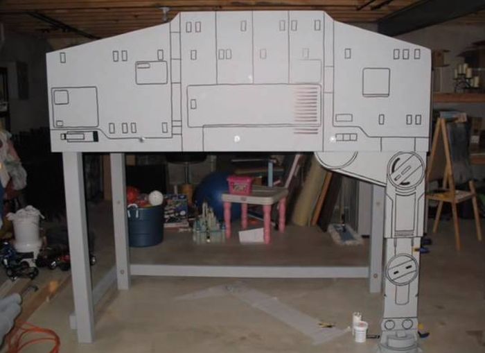 These Parents Created The Most Epic Star Wars Bed Of All Time