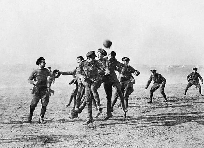 The Heartwarming Story Of A Christmas Truce From World War I