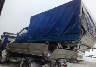 This Truck In Russia Was Just An Accident Waiting To Happen