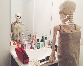 This Skeleton Represents Every Girl On Instagram