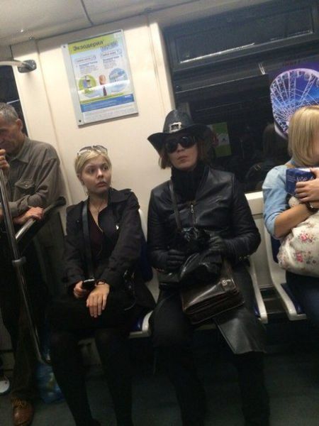 Things You Definitely Shouldn't Be Wearing On The Subway