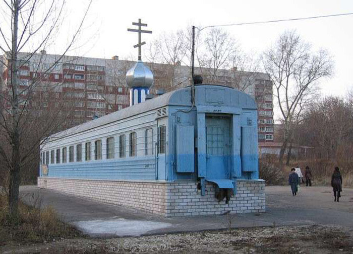 Russians Create Some Unique Architecture