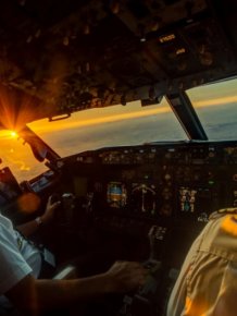 Stunning photos from airplanes cockpit