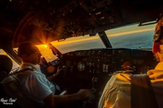 Stunning photos from airplanes cockpit