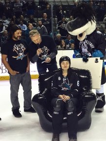Metallica Hangs Out With The San Jose Sharks