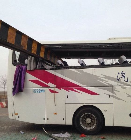 Bus Crash Costs This Vehicle Its Roof