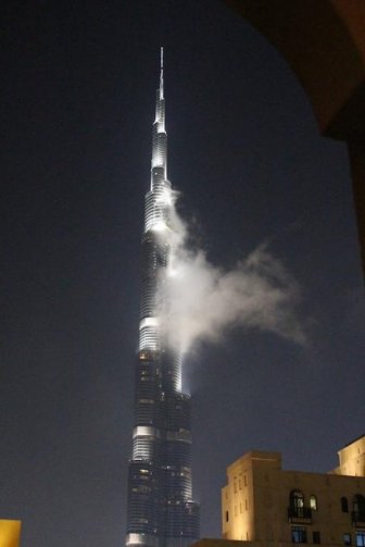 It Turns Out The Burj Khalifa Wasn't Really On Fire