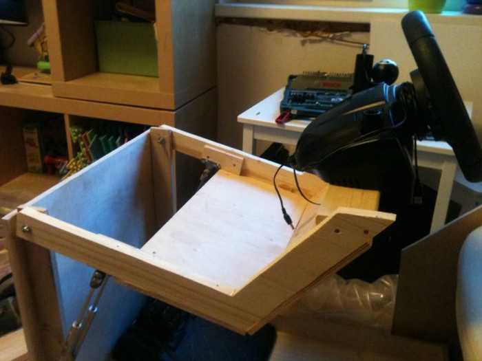 A Homemade Gaming Seat For The Gamer With A Small Space