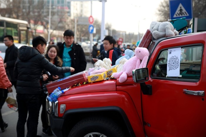 A Look At The Life Of Chinese Street Vendors