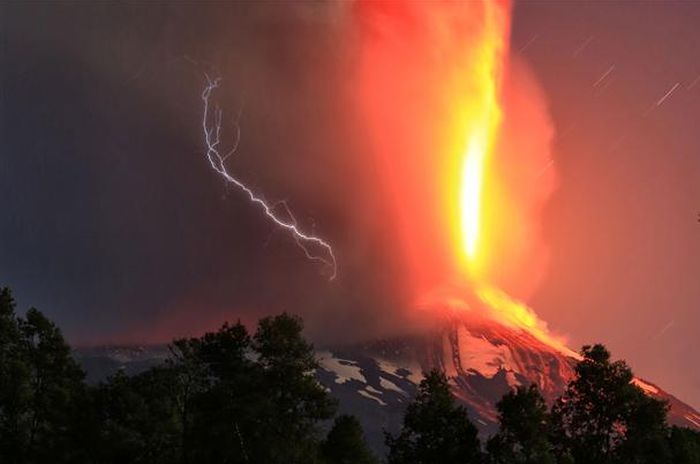 Villarrica Volcano Lights Up The Sky In Chile
