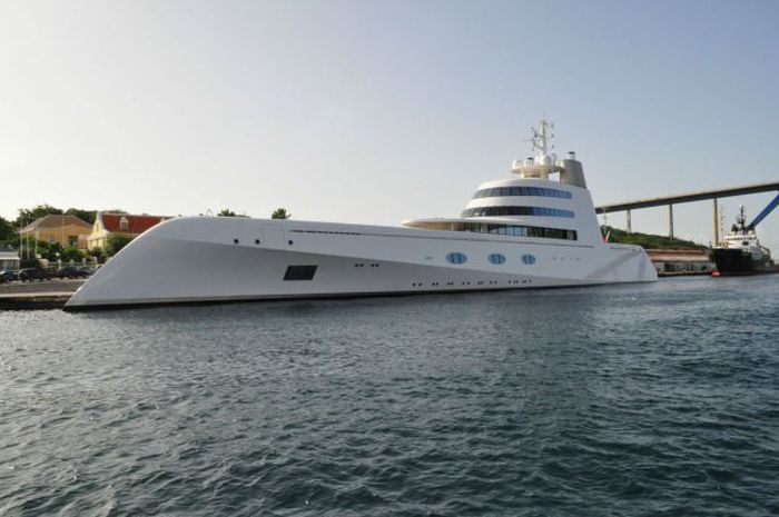 This Russian Billionaire Owns The World's Most Impressive Luxury Yacht