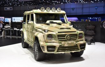 Mercedes-Benz G-class VS Land Rover Defender