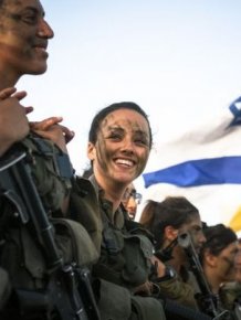 Pretty Girls Of The Israeli Army