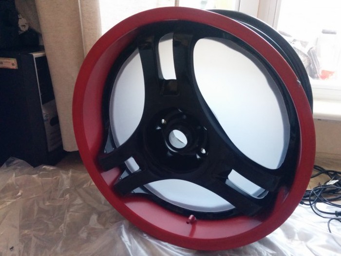 Man Turns His Wheel Rim Into The Ultimate PC