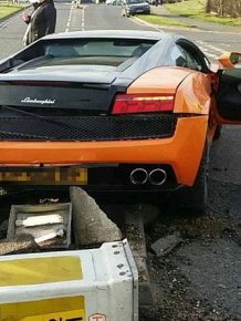 Driver Crashes $250,000 Lamborghini And Laughs It Off