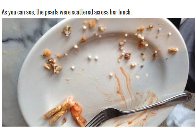 Lucky Woman Finds A Fortune Hidden Inside Her Lunch