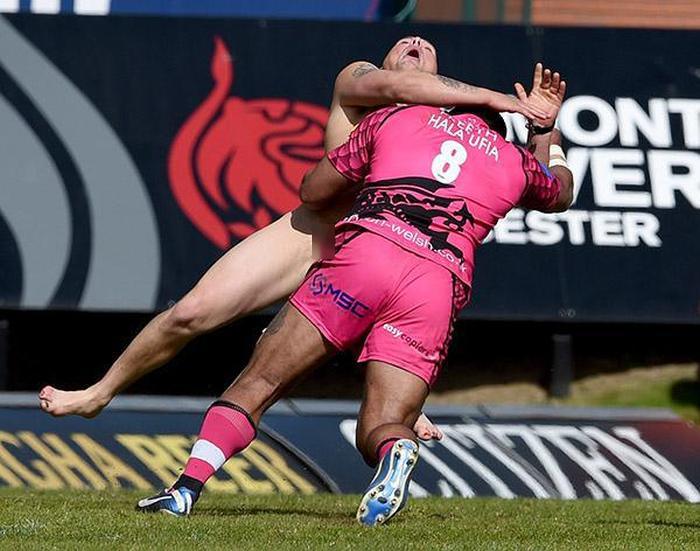 Why Streaking At A Rugby Match Is A Bad Idea