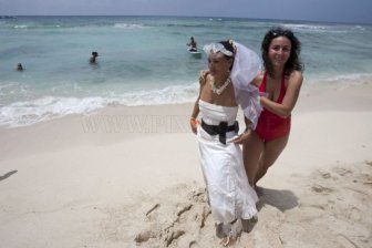 Underwater Wedding 