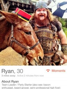 This Bearded Guy Might Have The Best Profile On Tinder