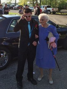 This Indiana Teen Took His 93 Year Old Grandmother To Prom