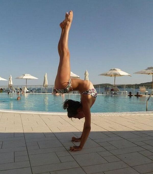 These People Are So Flexible It Almost Hurts To Look At Them