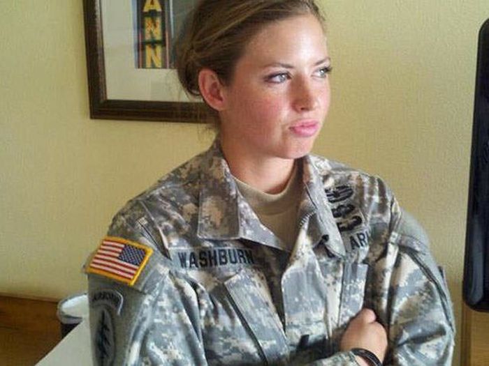 Rachel Washburn, From NFL Cheerleader to US Military