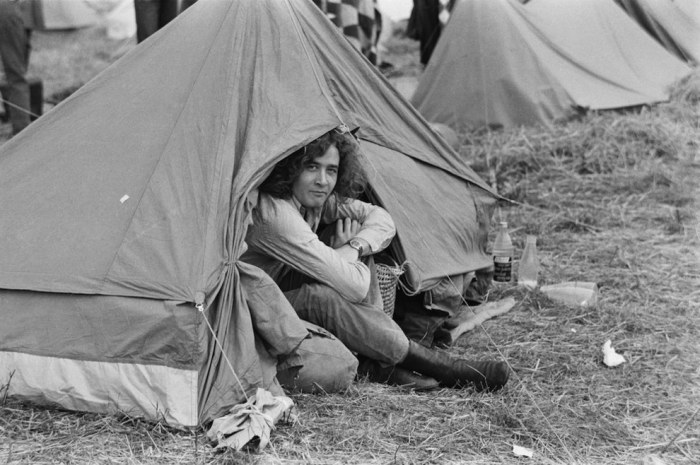 A Look Back At The Isle Of Wight Festival In The ’60s And ’70s