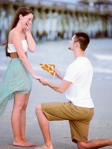Pizza Proposals Are The Most Romantic Thing Ever