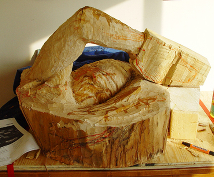 A Sculptor Turned This Tree Trunk Into Something Truly Amazing