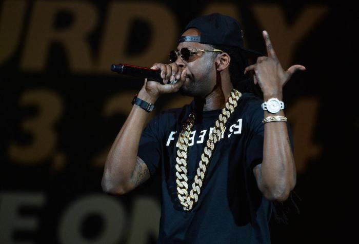 Find Out How Much Your Favorite Rappers Get Paid Per Show