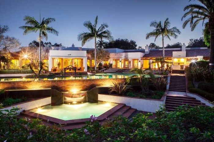 Taco Bell Founder’s Dream Home Is Now Up For Sale