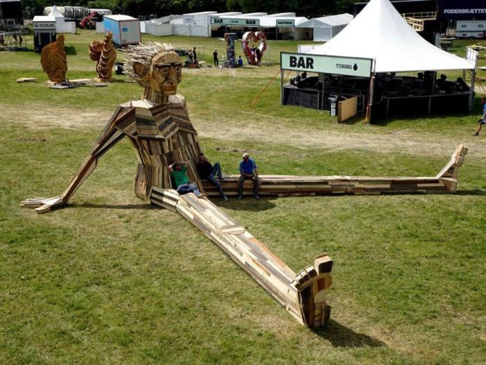 Artist Builds Incredible Sculptures Out Of Old Scrap Wood