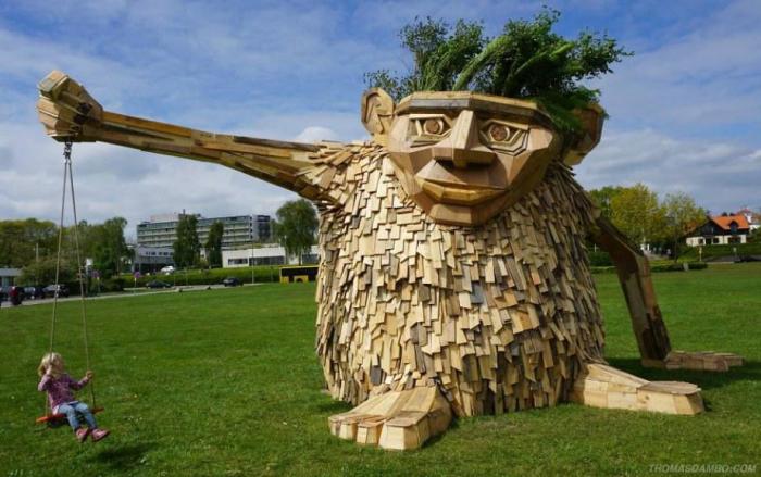 Artist Builds Incredible Sculptures Out Of Old Scrap Wood