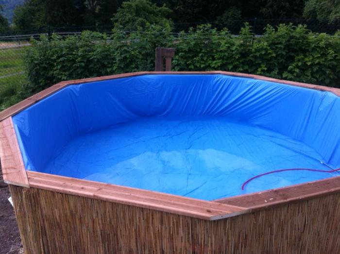 how-to-build-your-own-swimming-pool-out-of-pallets-others