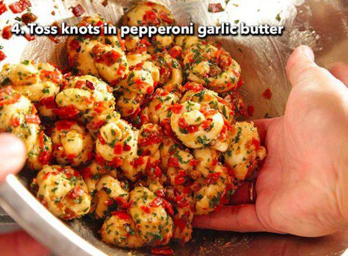 This Is The Garlic Knot Recipe You Need To Start Using