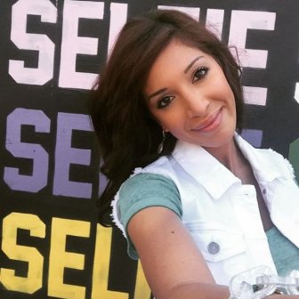 Farrah Abraham Gave Her Daughter $600 After She Lost Two Teeth