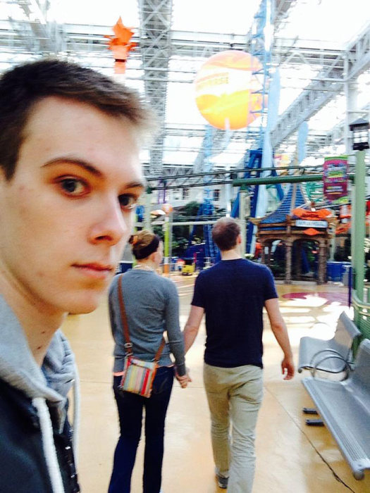 Man Spends 3 Years Taking Awkward Selfies As The Third Wheel