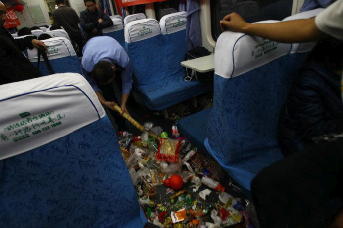 What A Chinese Train Looks Like During Rush Hour