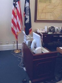 Rare Images Show What Happened Inside The White House During The 9/11 Attacks