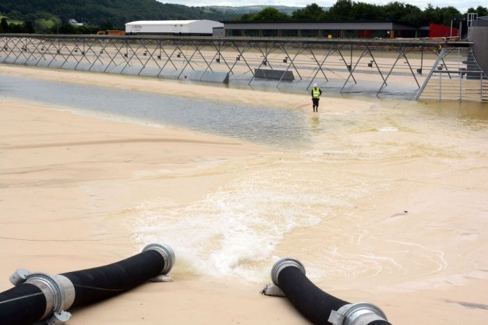 Giant Surfing Pool In Wales Creates Artificial Waves