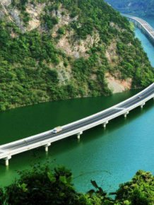 China Has A Beautiful Highway That Goes Over The Water