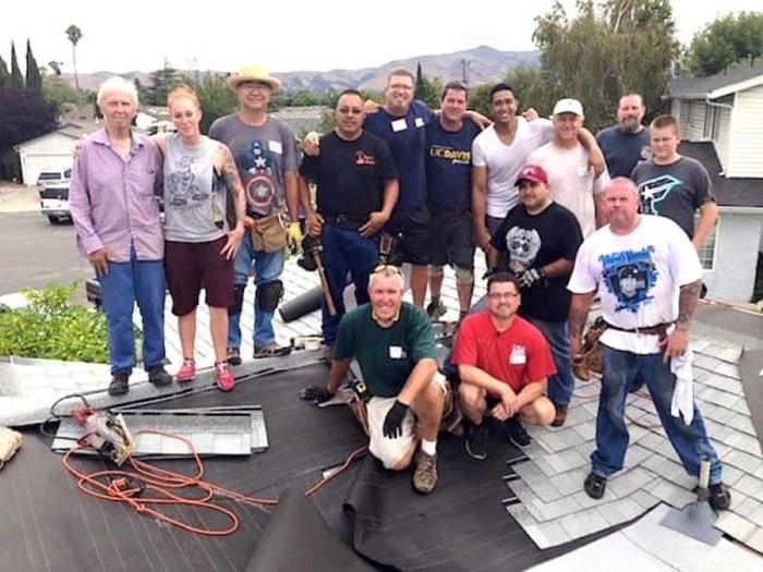Touching Moment Dozens Of Strangers Came Together To Fix 75-Year-Old Man's Rooftop