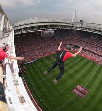 Great Photos of Base Jumping