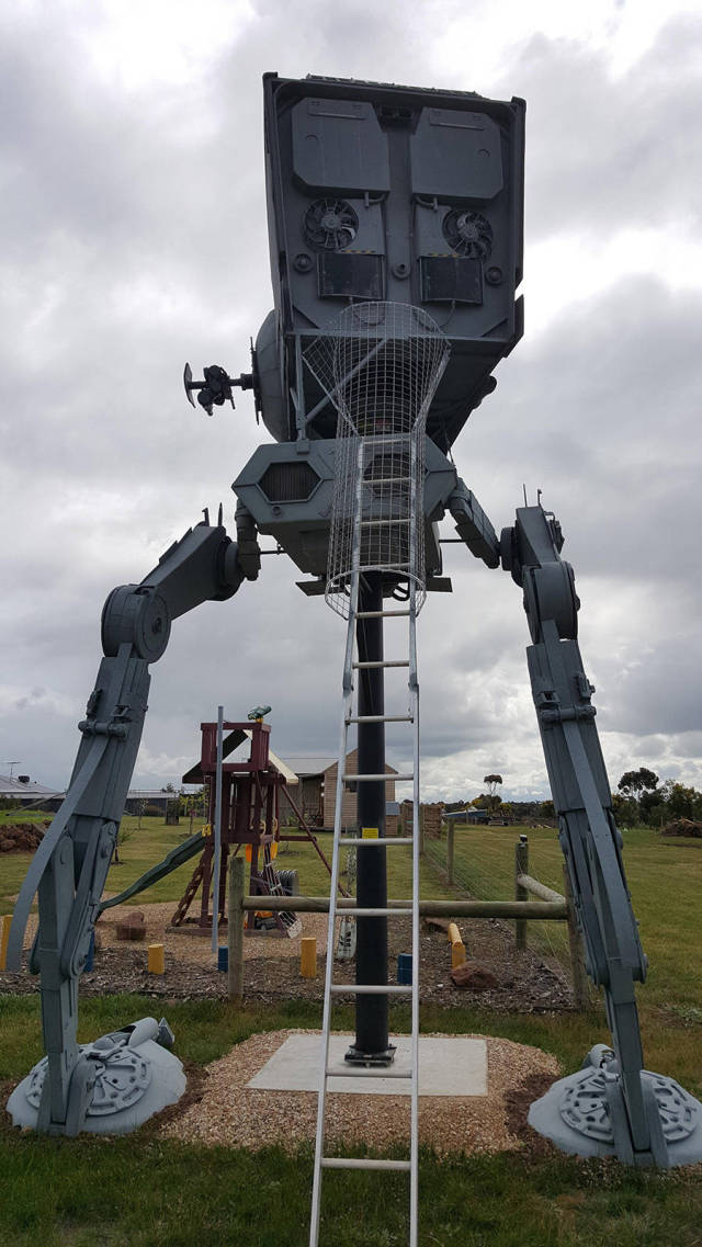 Fan Builds His Own Life-Sized Imperial AT-ST Walker From Star Wars