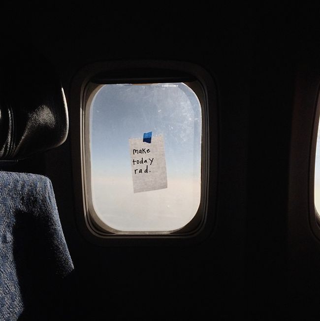 Awesome Flight Attendant Leaves Inspirational Notes For Her Passengers