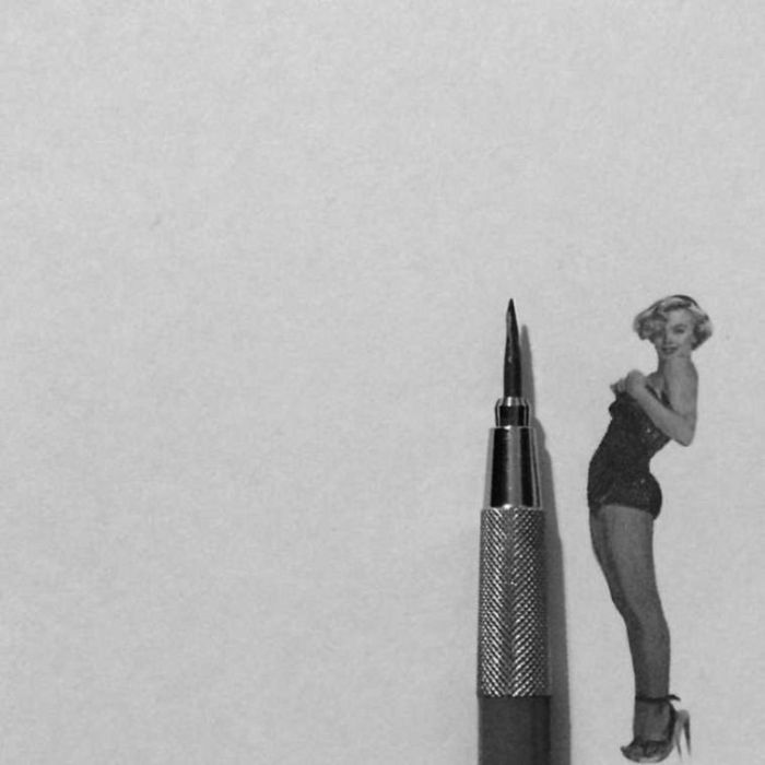 Artist Recreates Celebrity Photos Using Only A Pencil