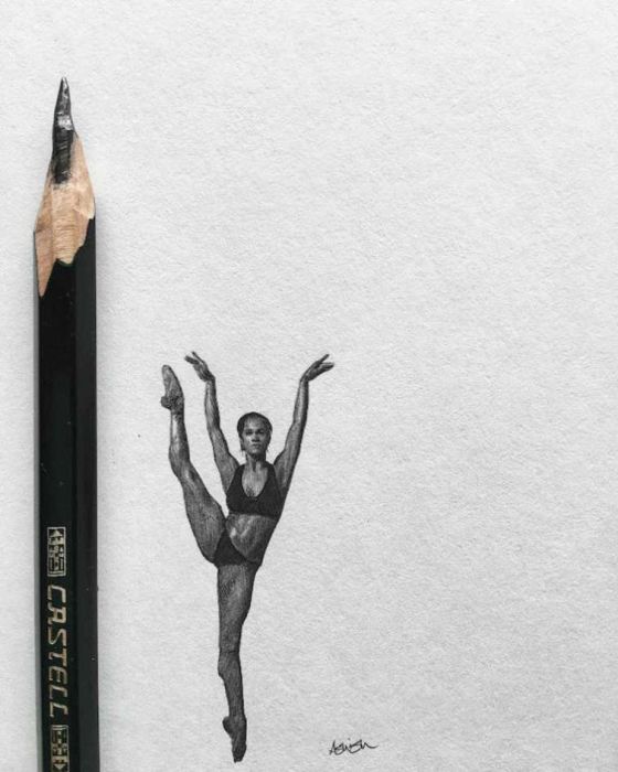 Artist Recreates Celebrity Photos Using Only A Pencil
