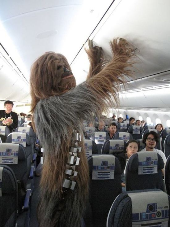 Japan Is Now Allowing Passengers To Fly On Star Wars Themed Planes
