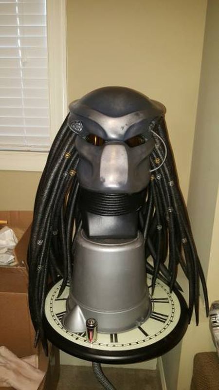 Cosplayer Creates Predator Costume That Looks Just Like The Real Thing