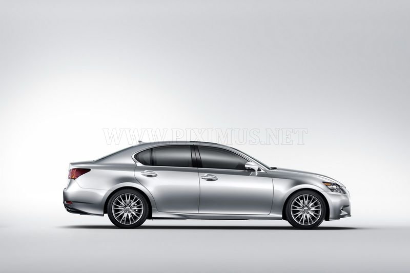 Official photos of new Lexus GS